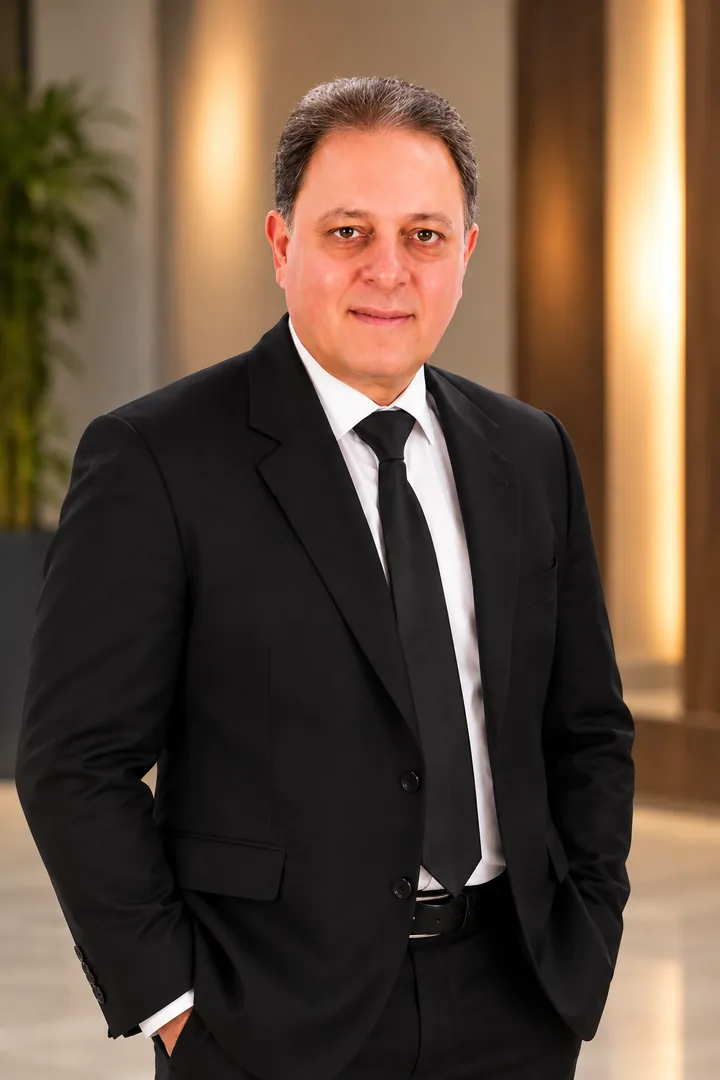 Vikas B Kukreja, Financial Organiser
